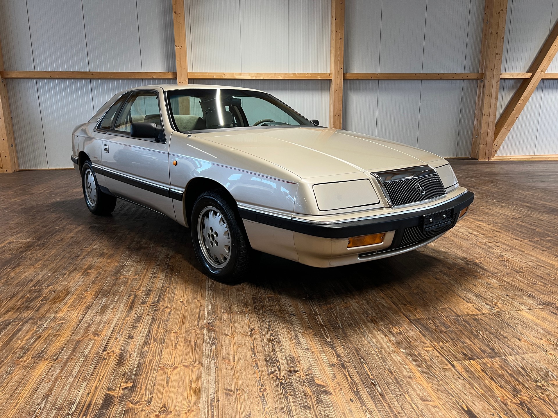 CHRYSLER Le Baron 3.0-showroom-element-2
