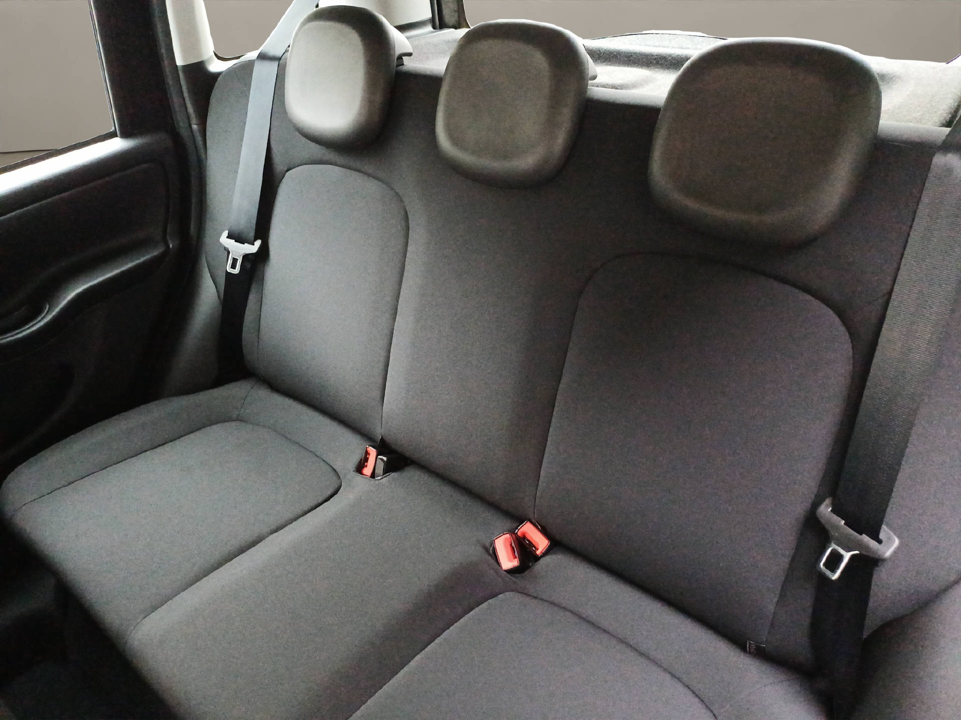 FIAT Panda 1.0 Hybrid City Life-image-10