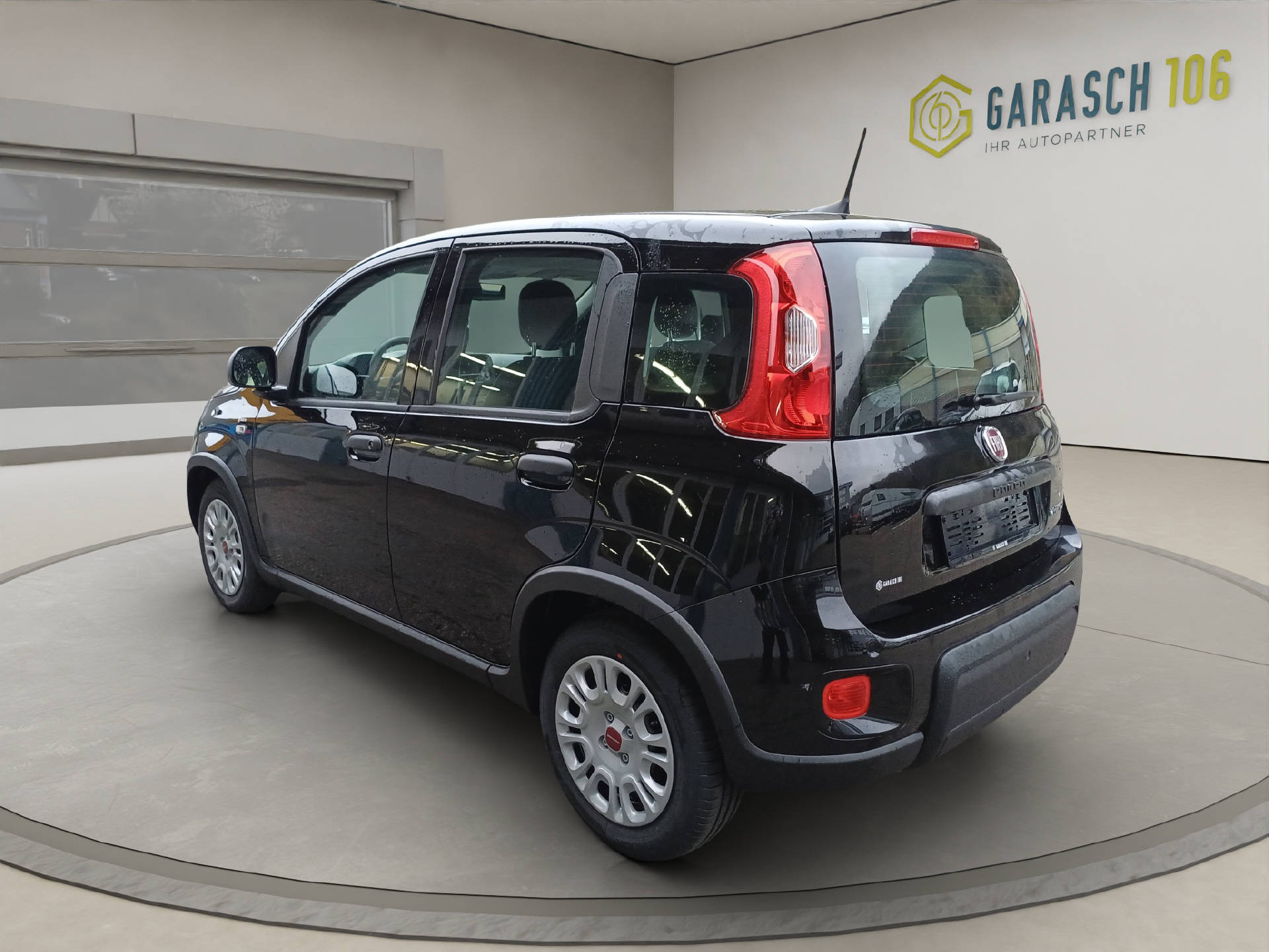 FIAT Panda 1.0 Hybrid City Life-image-2