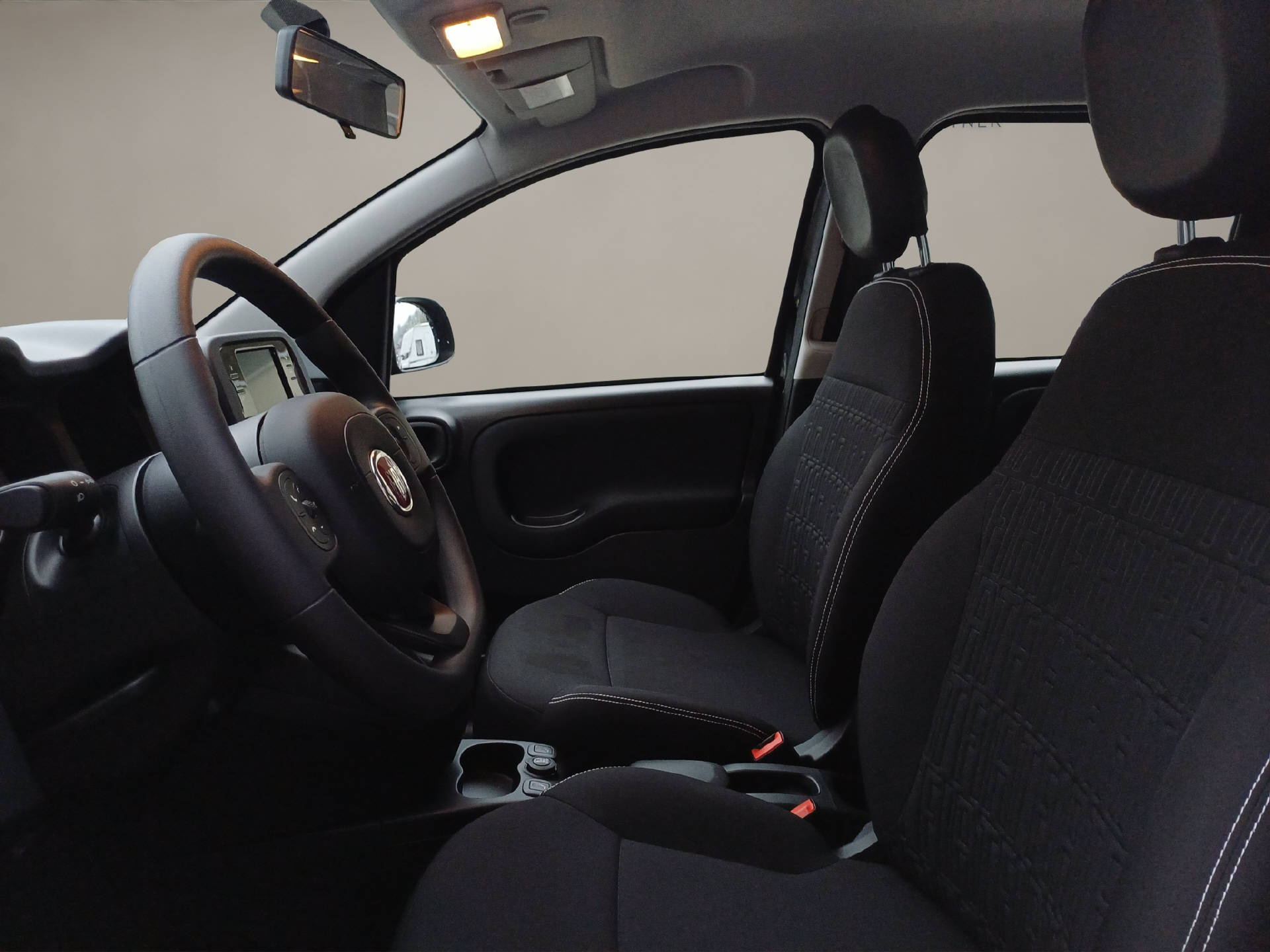 FIAT Panda 1.0 Hybrid City Life-image-7