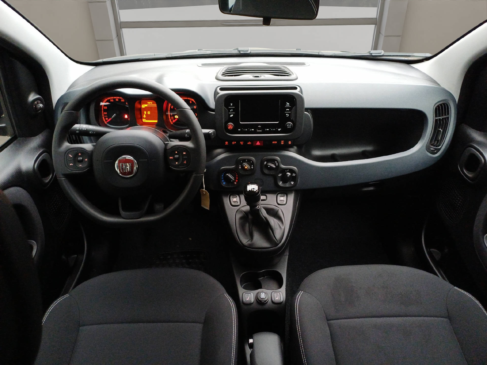 FIAT Panda 1.0 Hybrid City Life-image-11