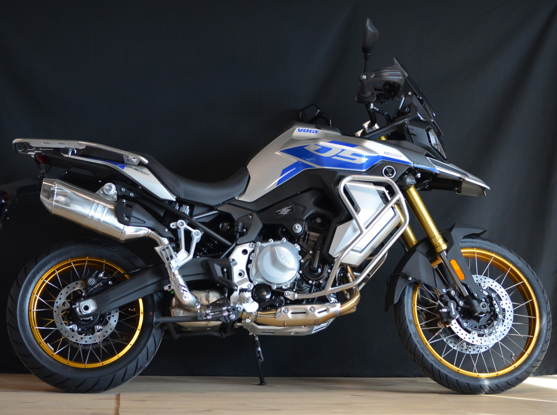 VOGE 900 DSX-image-2