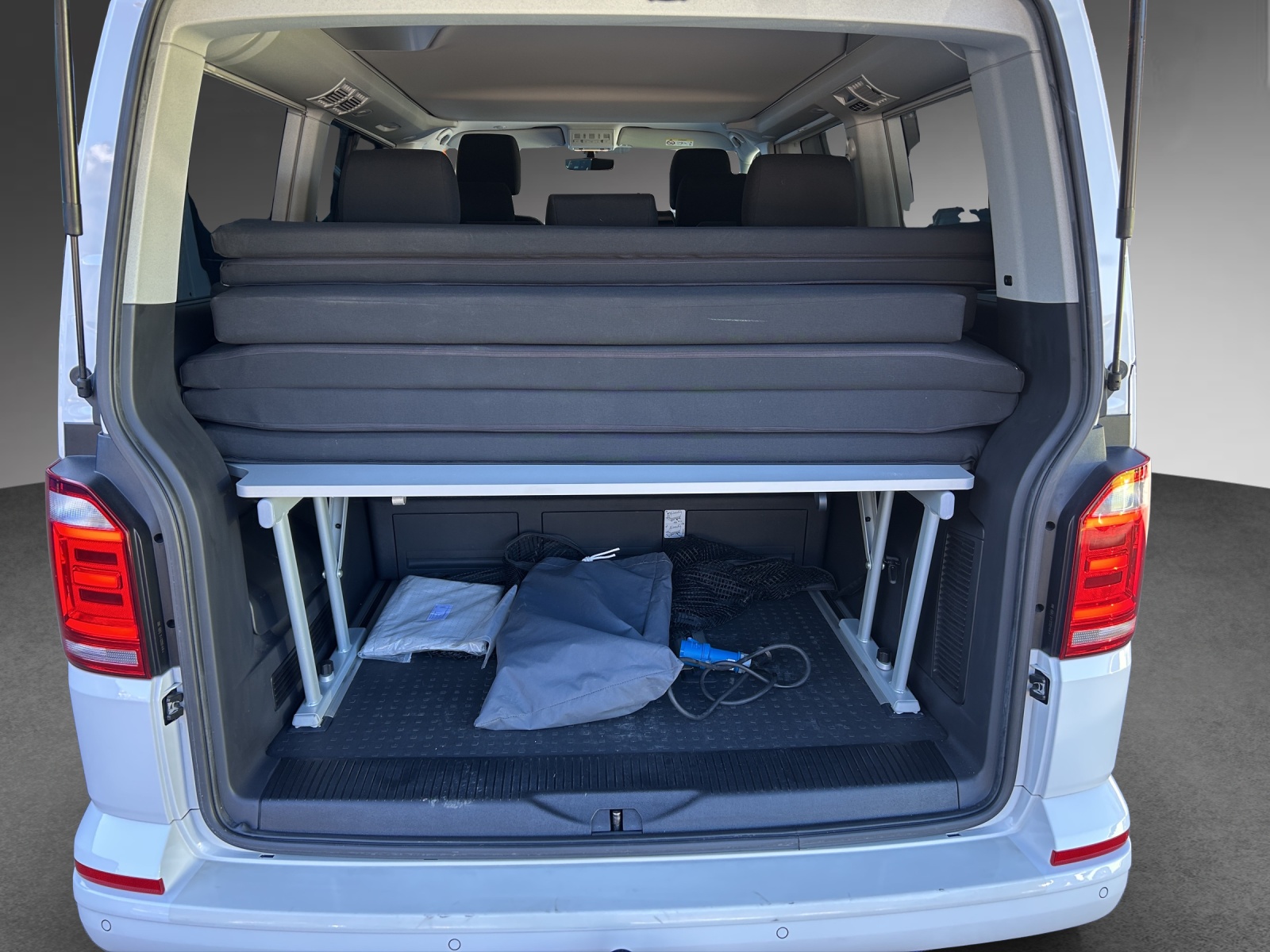 VW T6 California 2.0 Bi-TDI Beach Liberty 4Motion DSG-image-9
