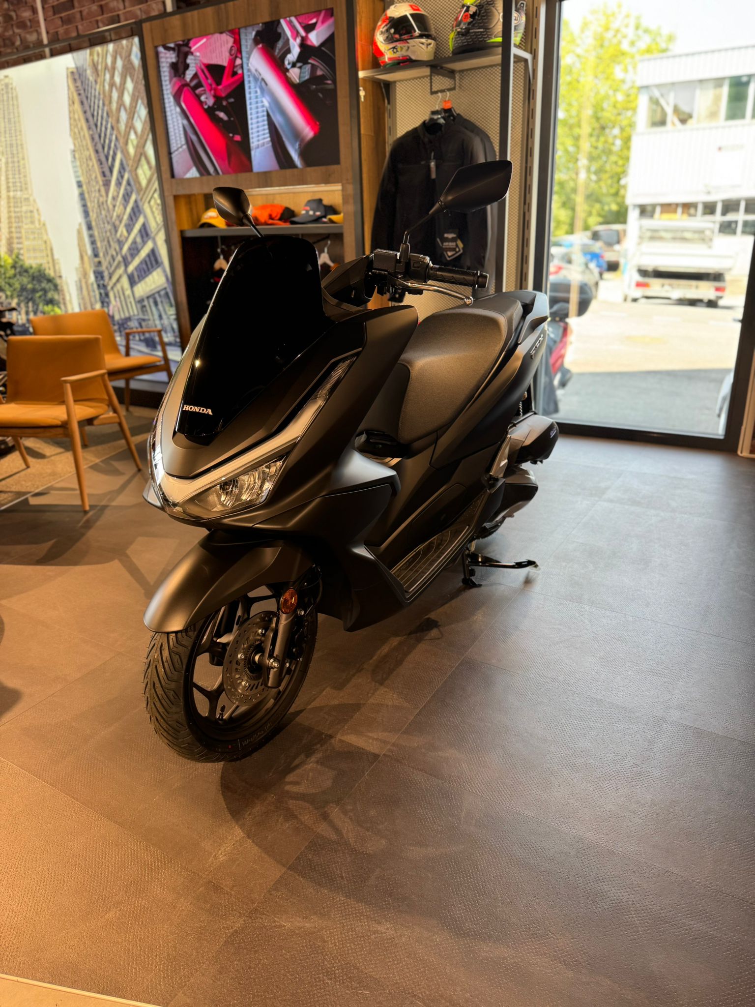 HONDA PCX 125 DX TFT. connectivity-image-1