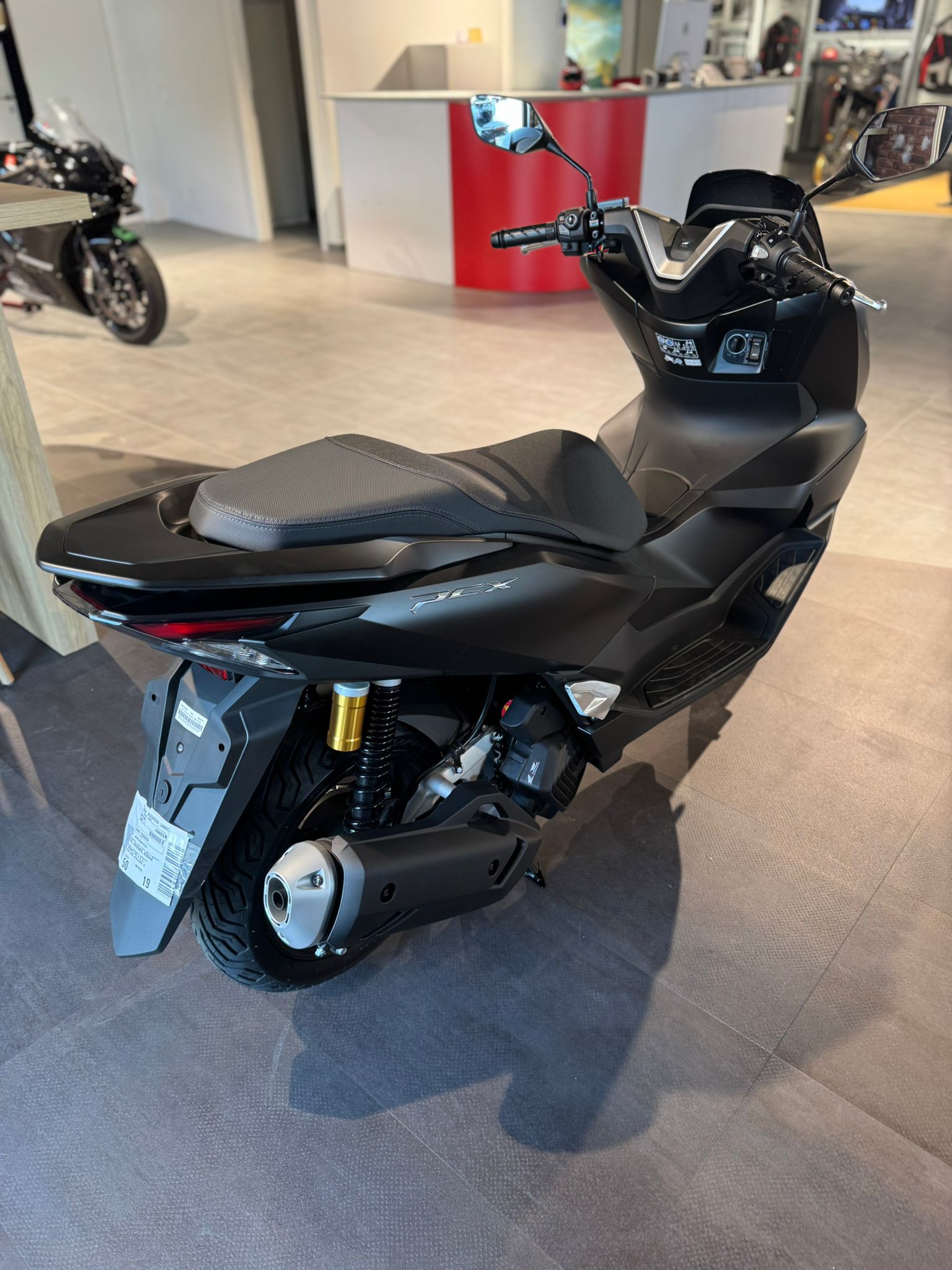 HONDA PCX 125 DX TFT. connectivity-image-2