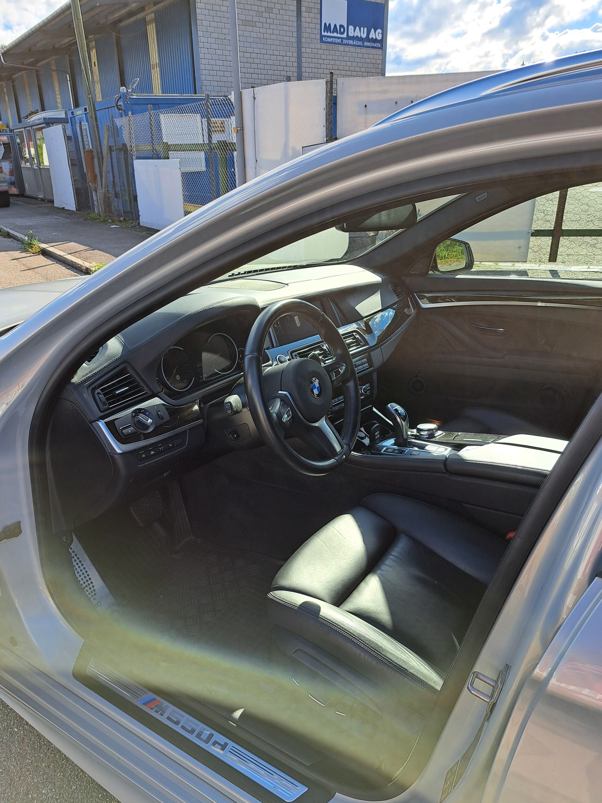BMW M550d Touring xDrive Steptronic-image-5