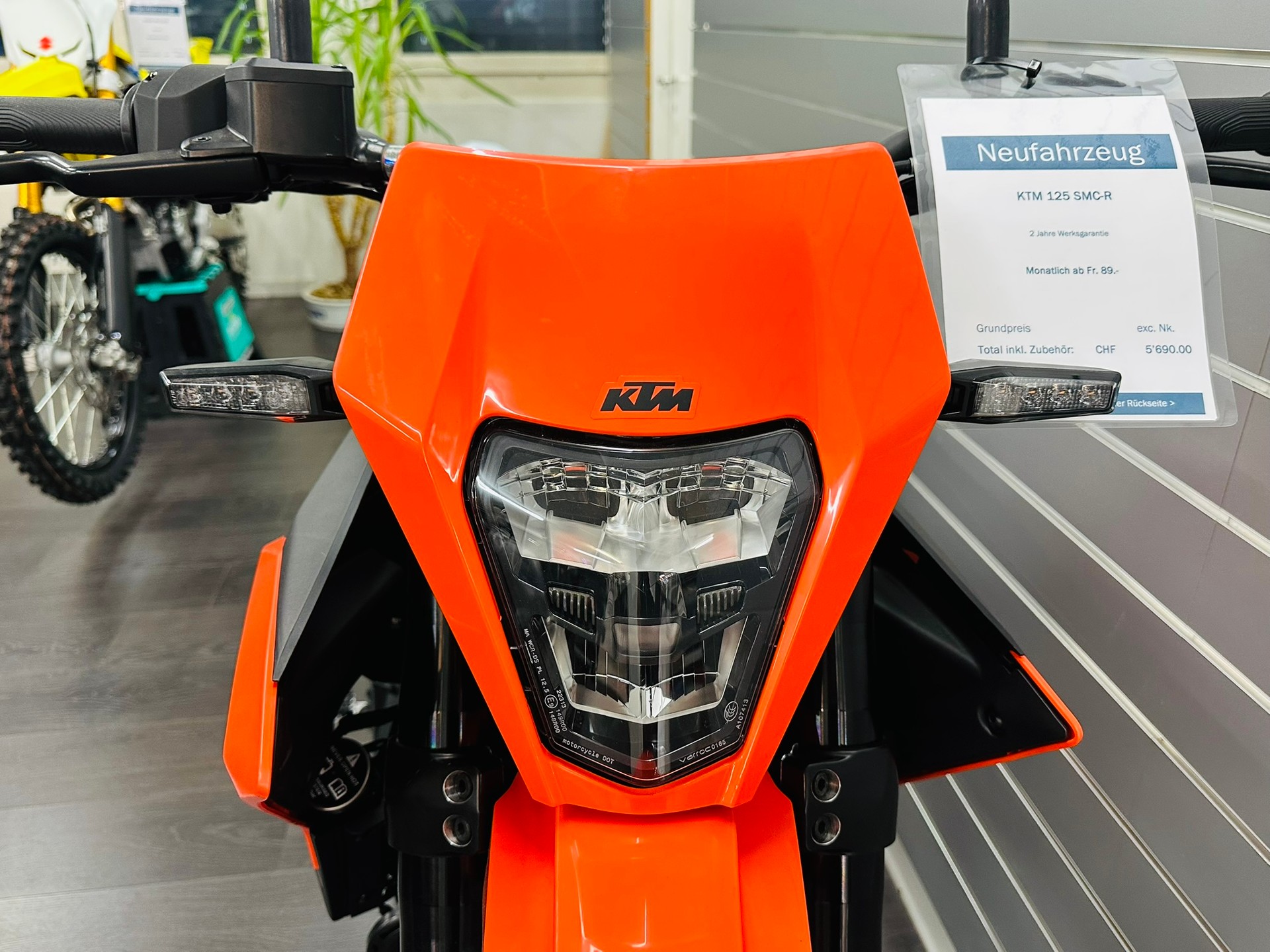 KTM 125 SMC-R-image-8