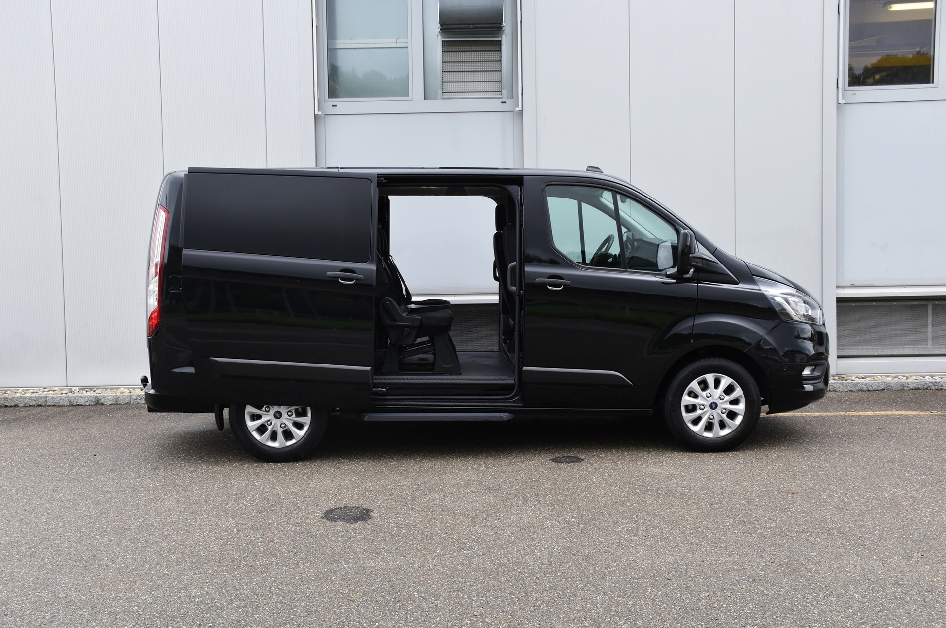 FORD Transit Custom 320 L1 Trend Automat-image-3