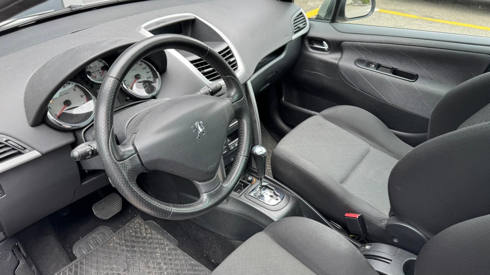 PEUGEOT 207 SW 1.6 16V Trendy Automatic-image-4