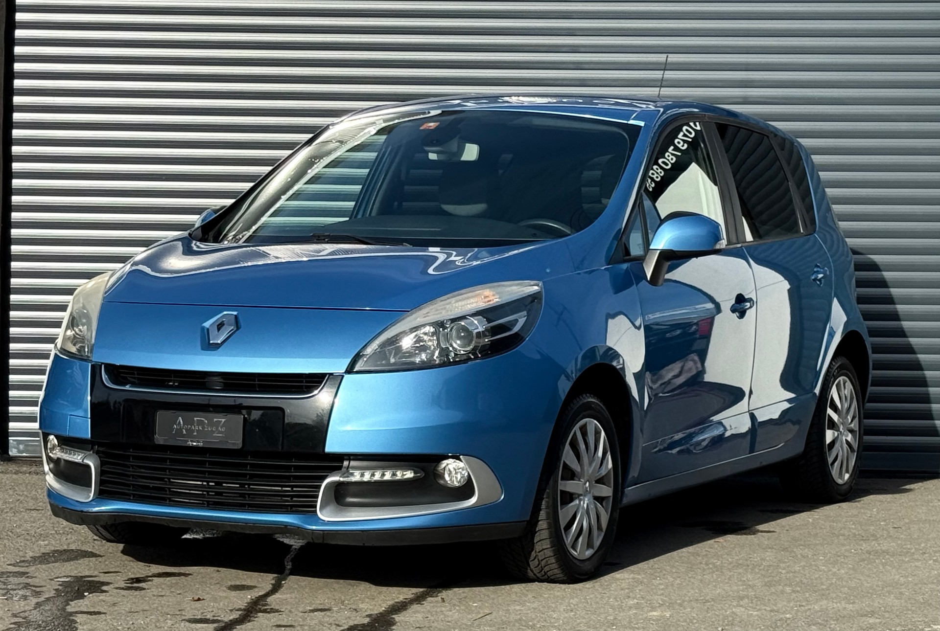 RENAULT Scénic 1.5 dCi Expression EDC Frisch ab MFK