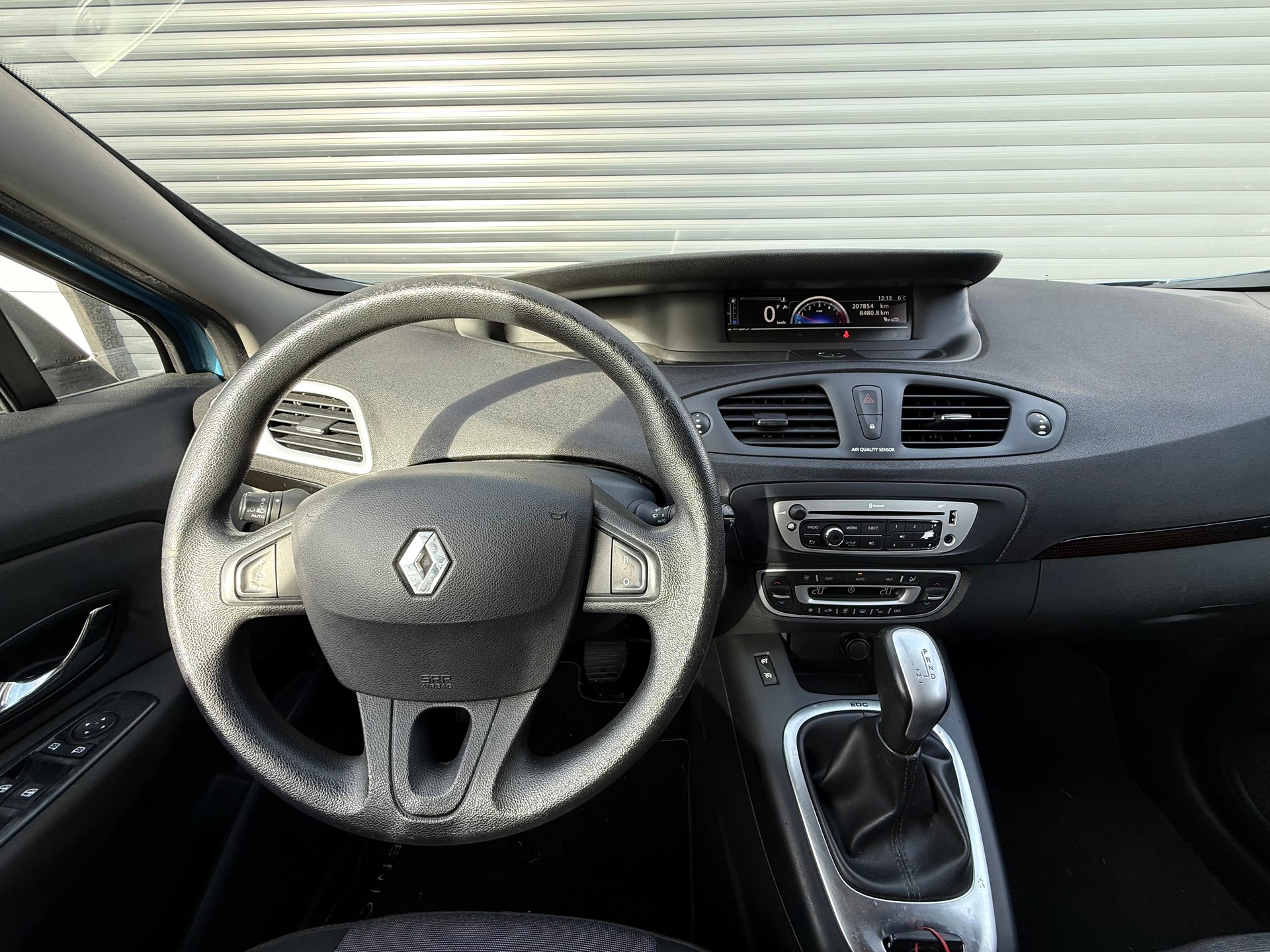 RENAULT Scénic 1.5 dCi Expression EDC Frisch ab MFK-image-10