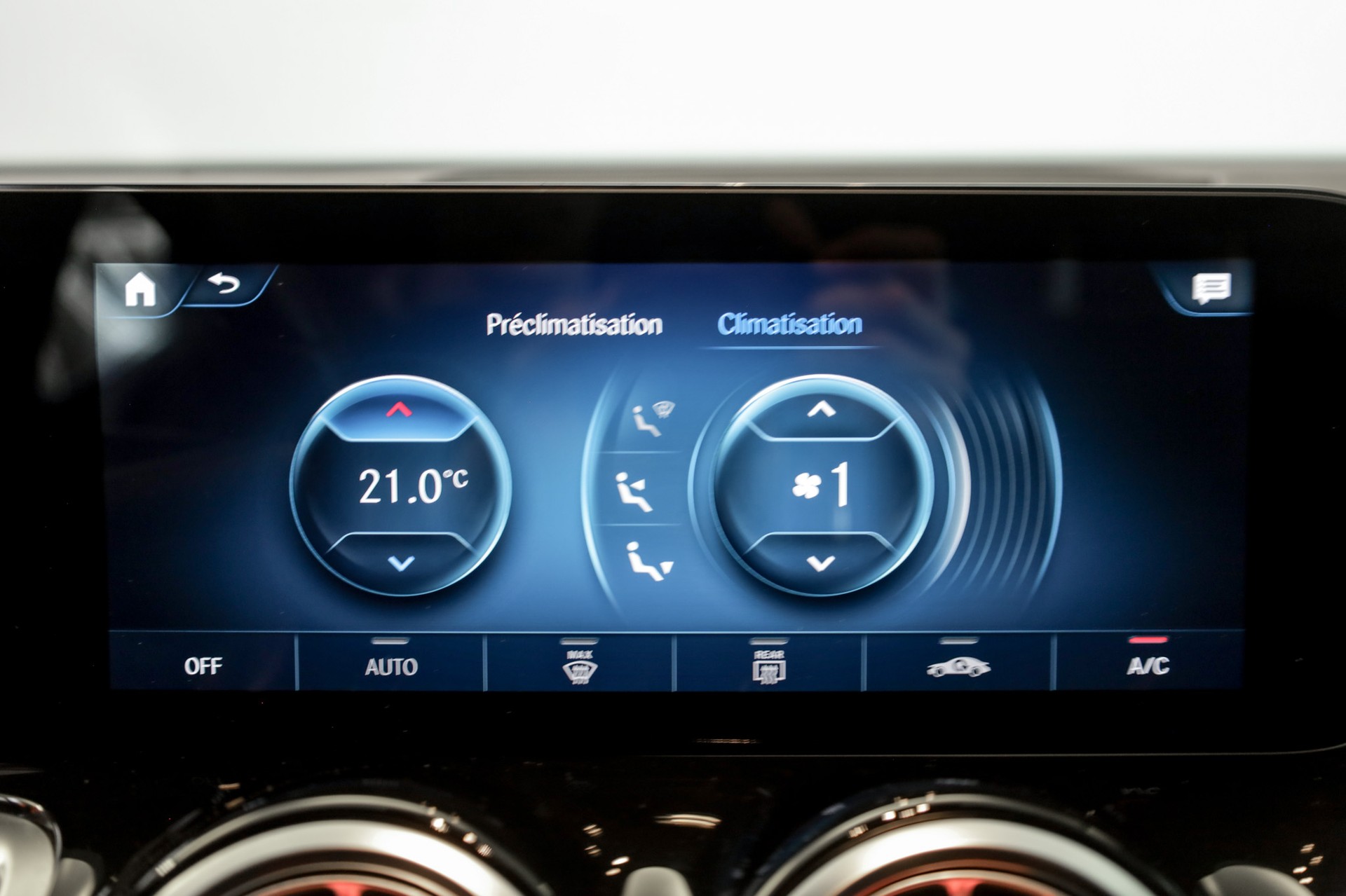 MERCEDES-BENZ EQB 350 4Matic-image-19