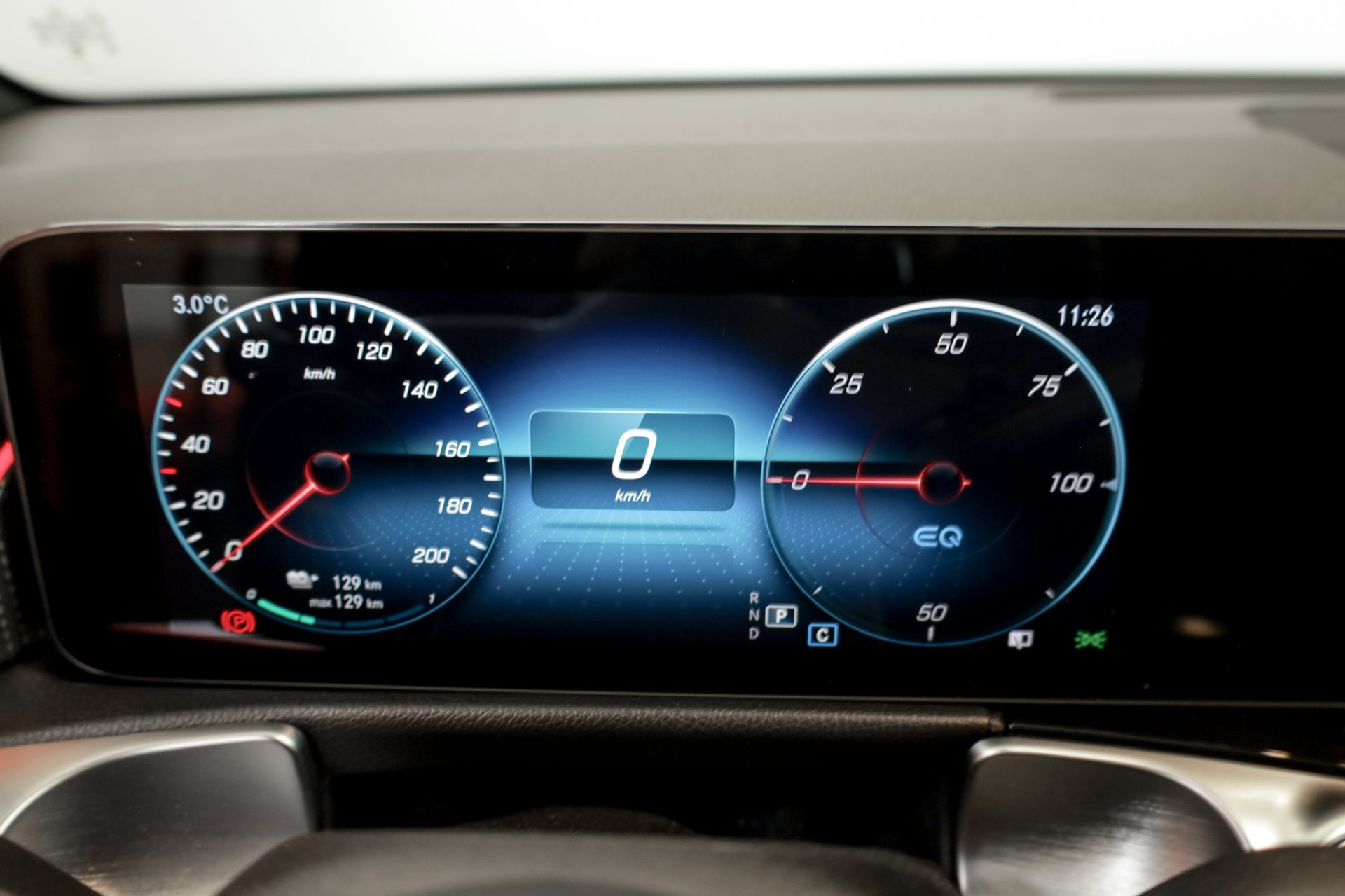 MERCEDES-BENZ EQB 350 4Matic-image-18