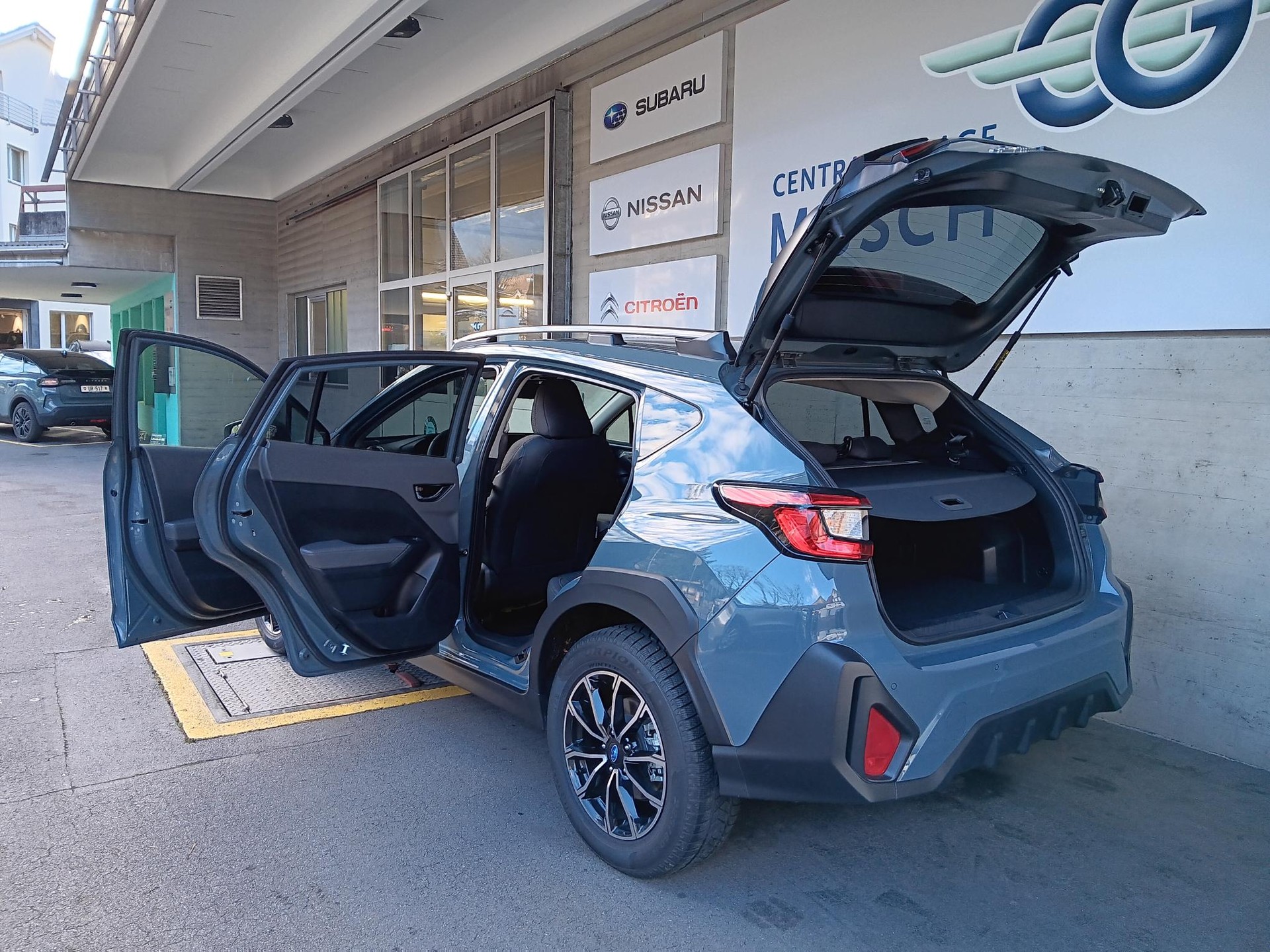 SUBARU Crosstrek 2.0 e-Boxer Swiss Plus AWD Lineartronic-image-5