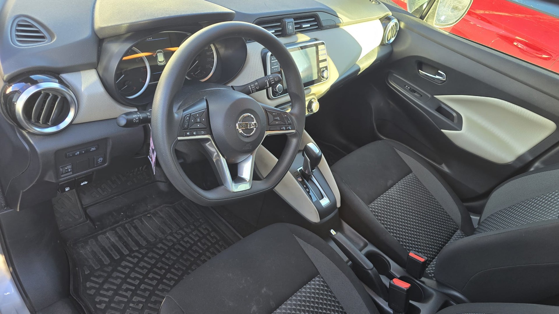 NISSAN Micra IG-T 100 n-sport Xtronic Navigation , PDC, 8 pneus (frisch MFK, exp.2.2026)-image-6