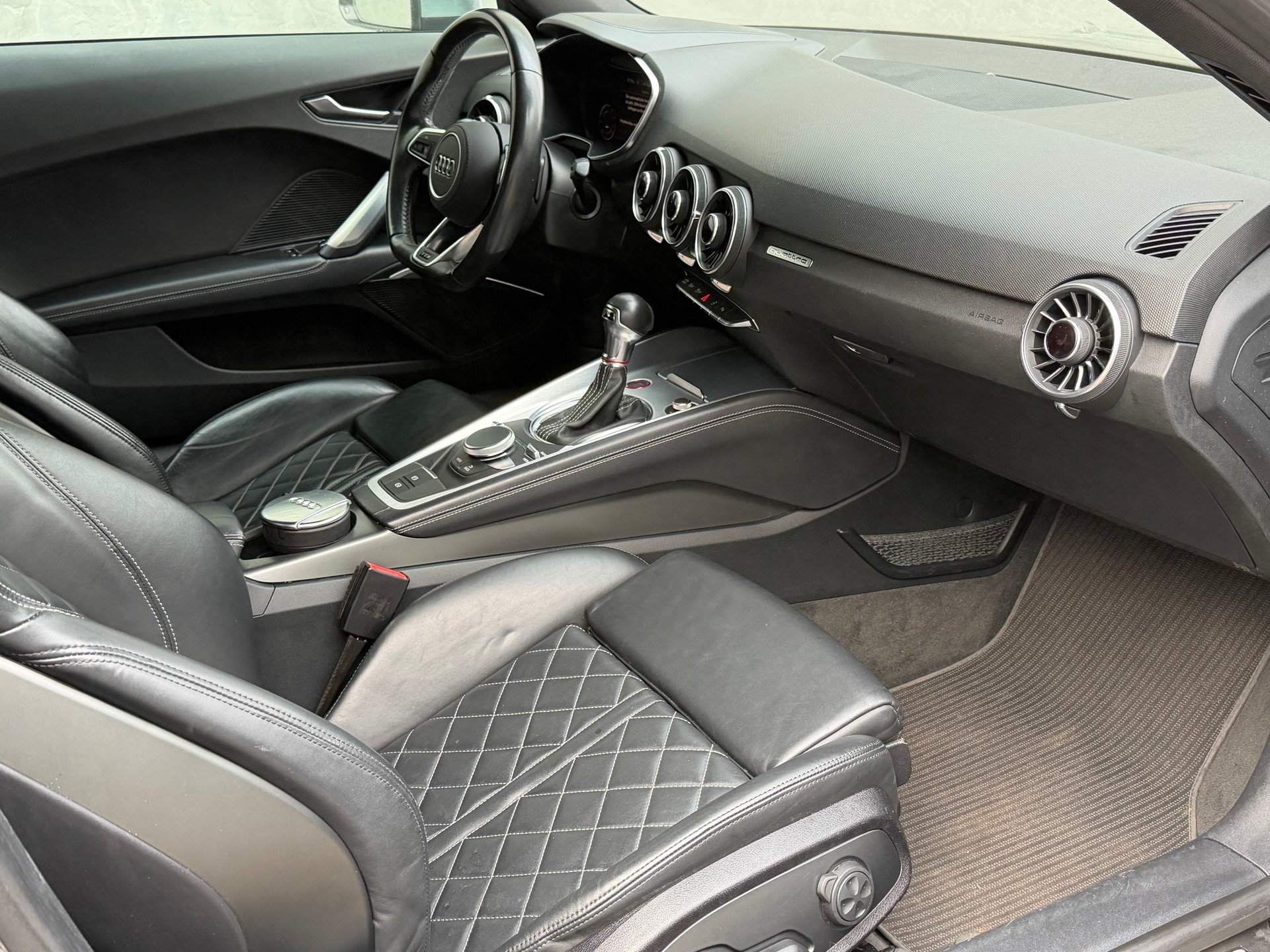AUDI TTS Coupé 2.0 TFSI quattro S-tronic-image-10