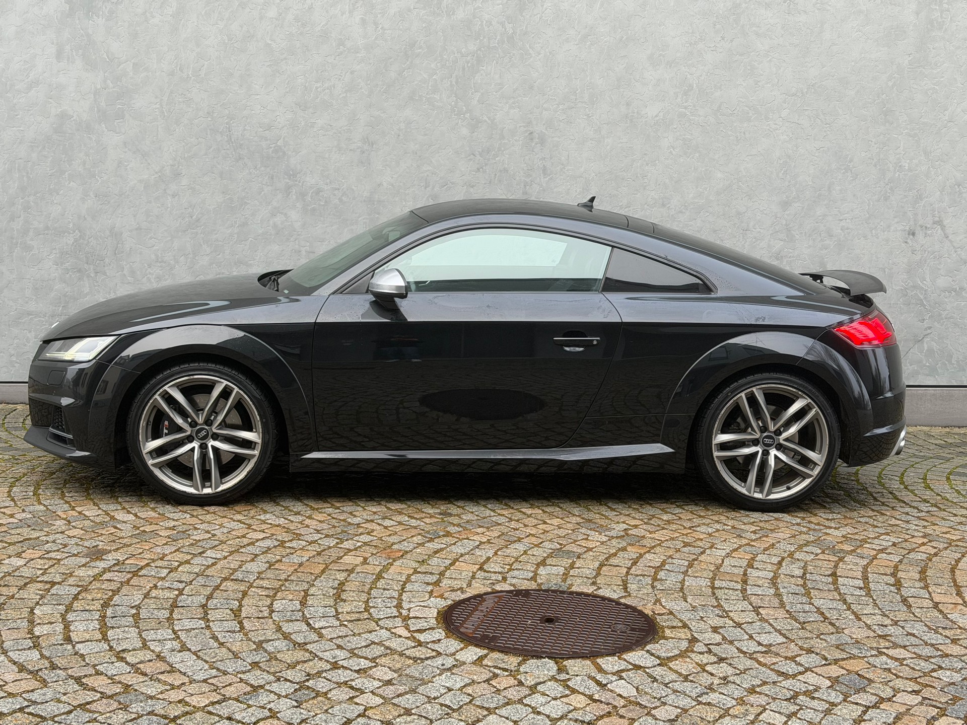 AUDI TTS Coupé 2.0 TFSI quattro S-tronic-image-8