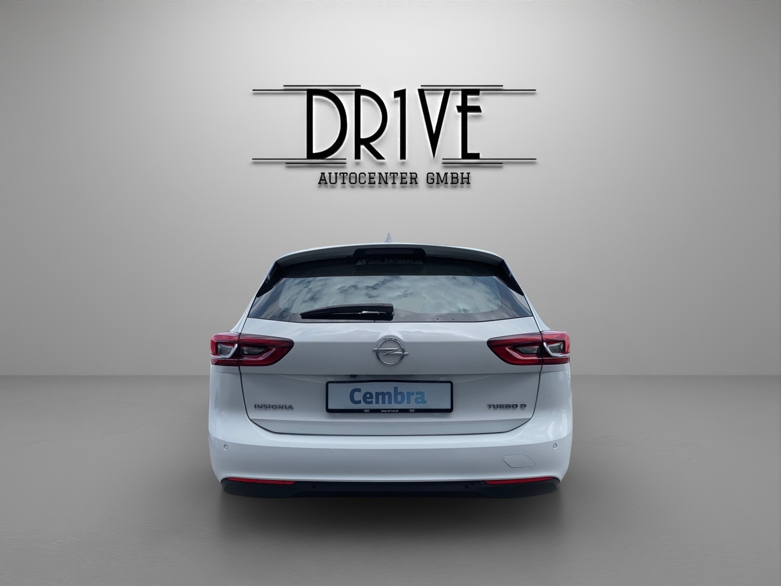 OPEL Insignia 1.6 CDTI Sports Tourer Edition Automatic-image-5