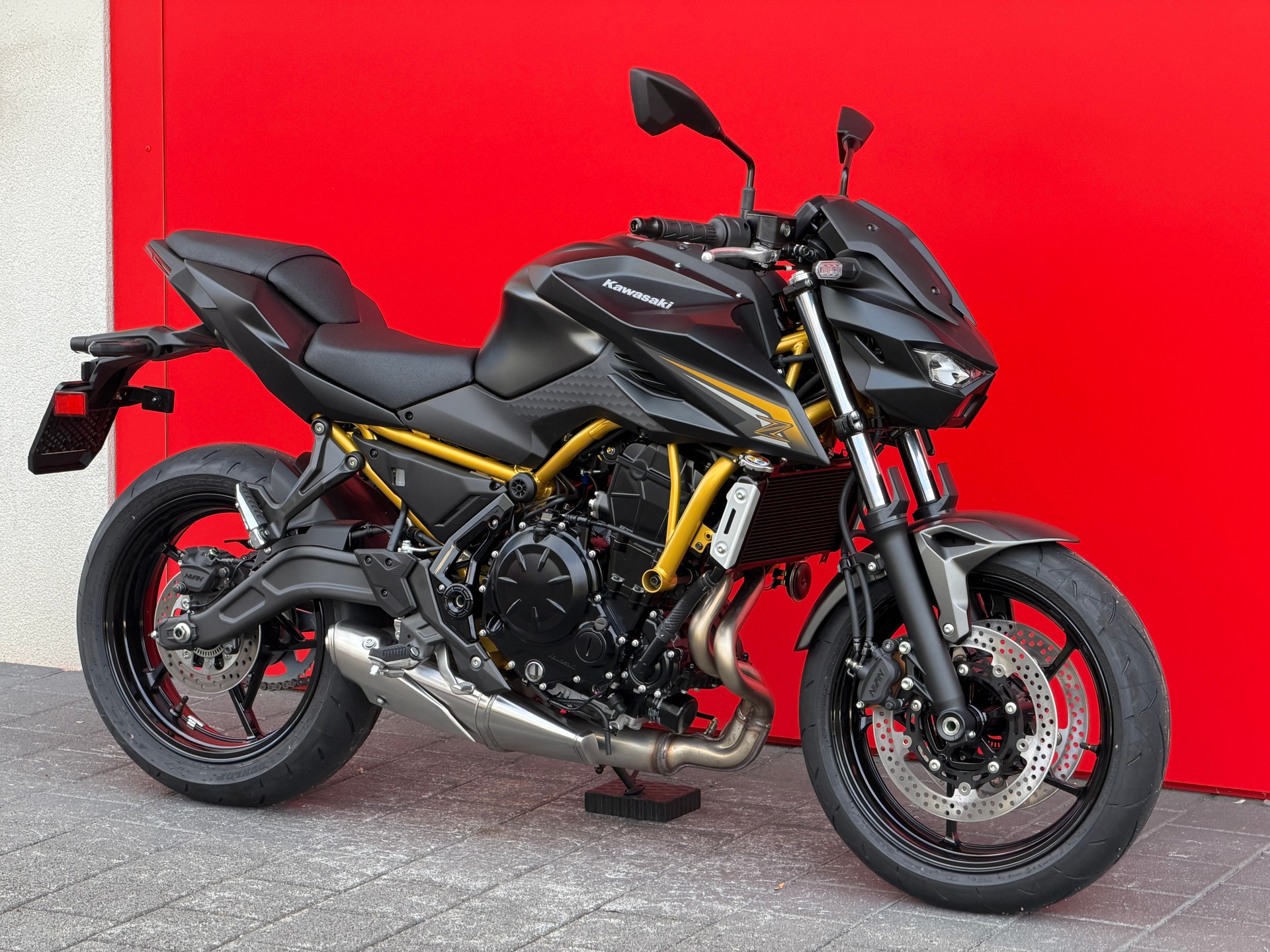 KAWASAKI Z 650 S-image-3