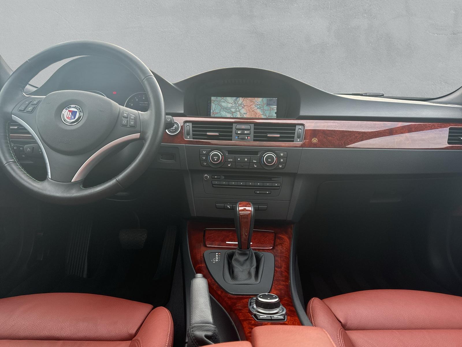 BMW-ALPINA B3 Touring 3.0 Biturbo 4x4 (CH) AHK 1.8T-image-13