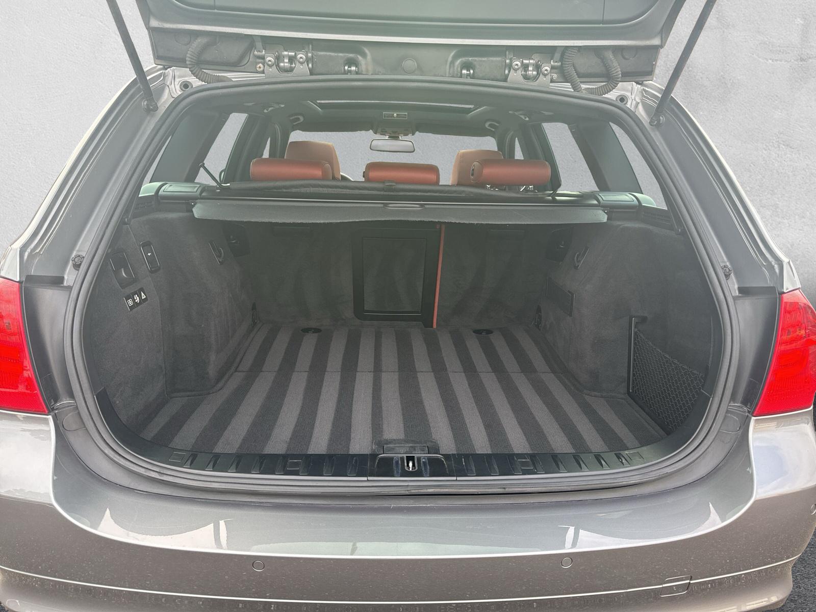 BMW-ALPINA B3 Touring 3.0 Biturbo 4x4 (CH) AHK 1.8T-image-9