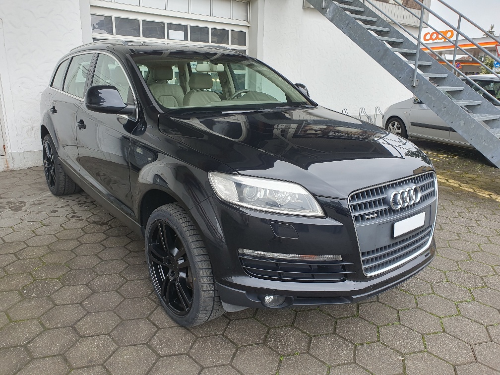 AUDI Q7 3.6 FSI Quattro Tiptronic-showroom-element-1