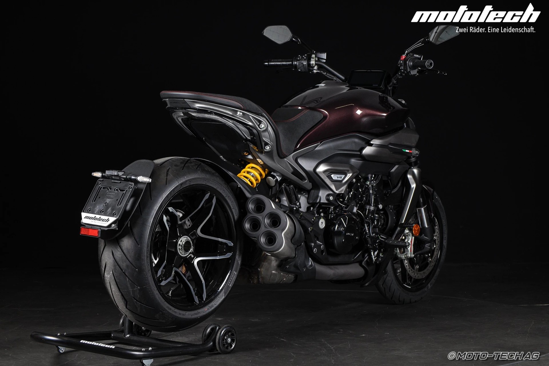 DUCATI X Diavel V4-image-3