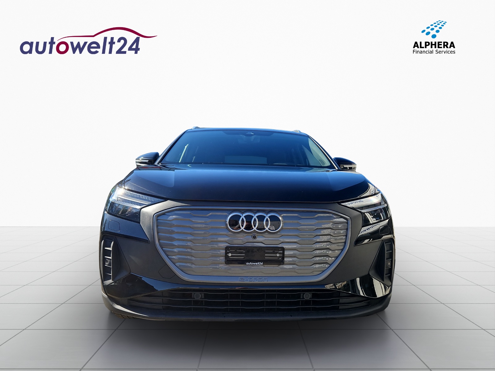 AUDI Q4 e-tron 45 quattro-showroom-element-2