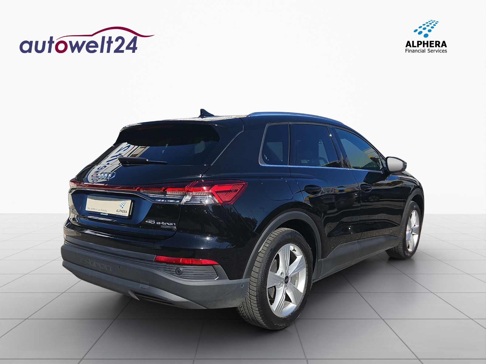 AUDI Q4 e-tron 45 quattro-image-5