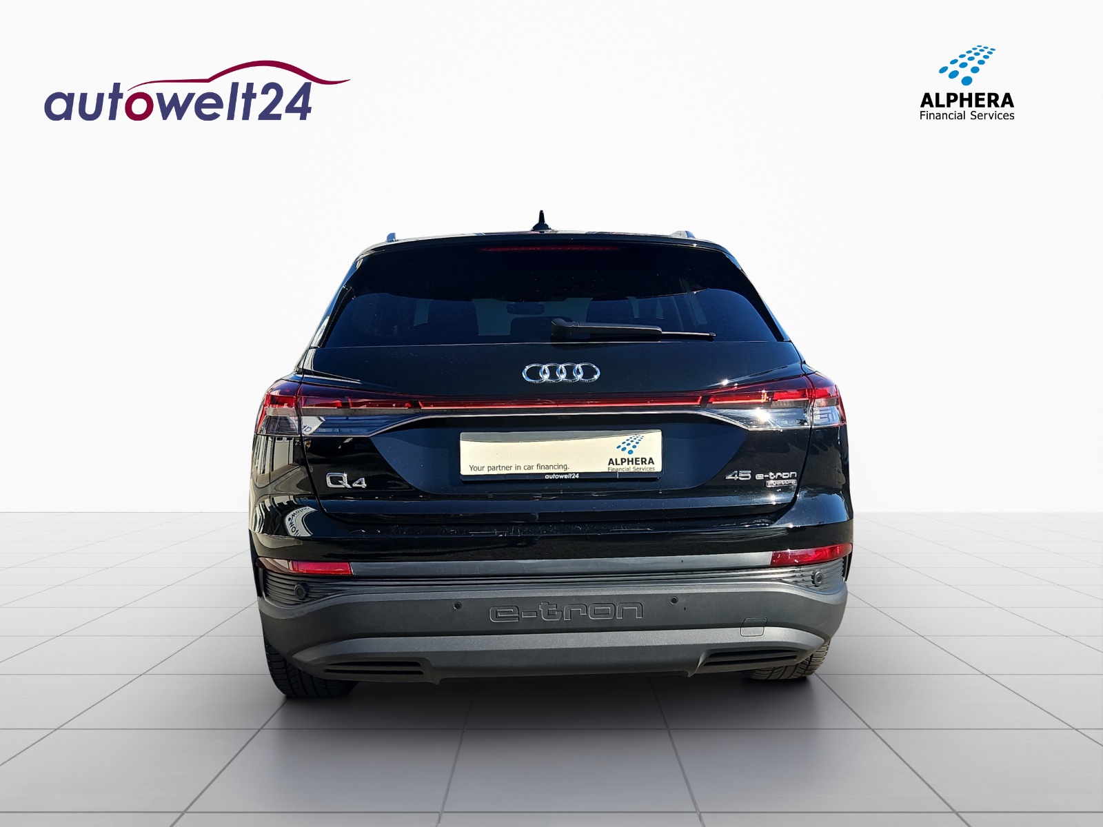 AUDI Q4 e-tron 45 quattro-image-6