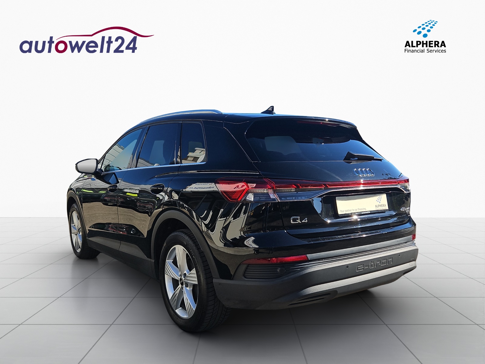 AUDI Q4 e-tron 45 quattro-image-7