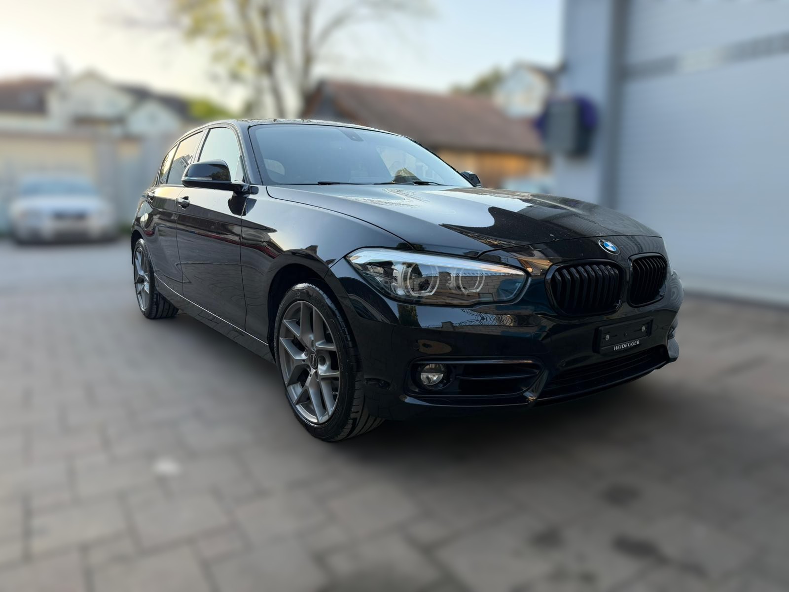 BMW 120i Edition Sport Line Steptronic-image-4