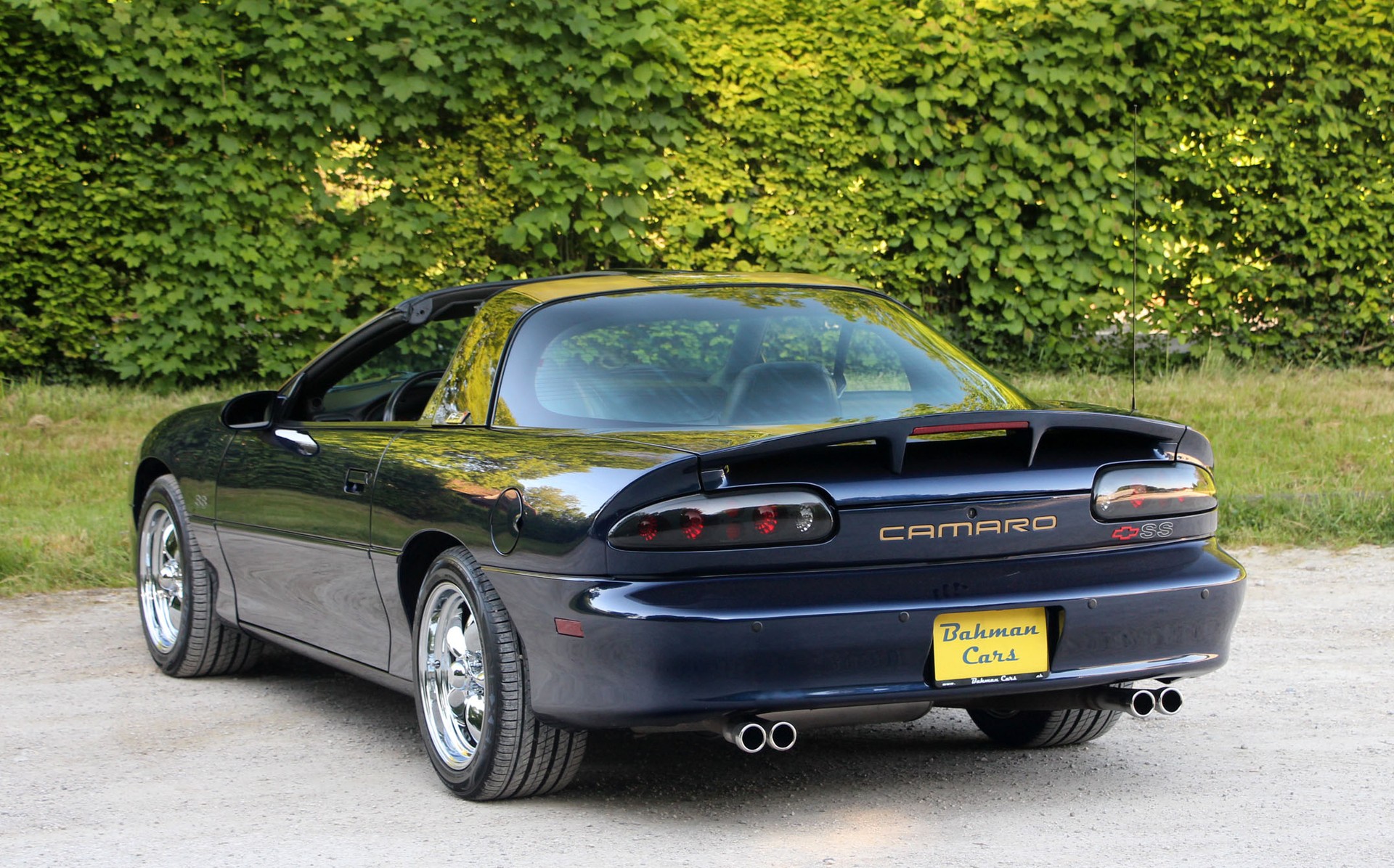 CHEVROLET Camaro SS-showroom-element-1