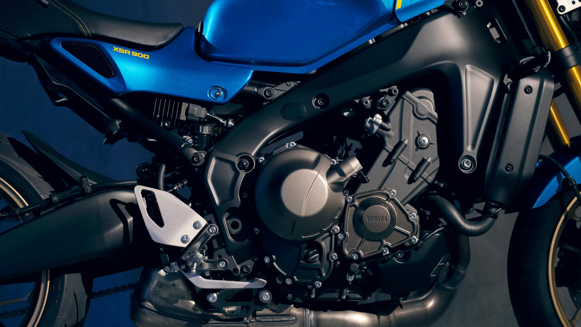 YAMAHA XSR 900-image-4
