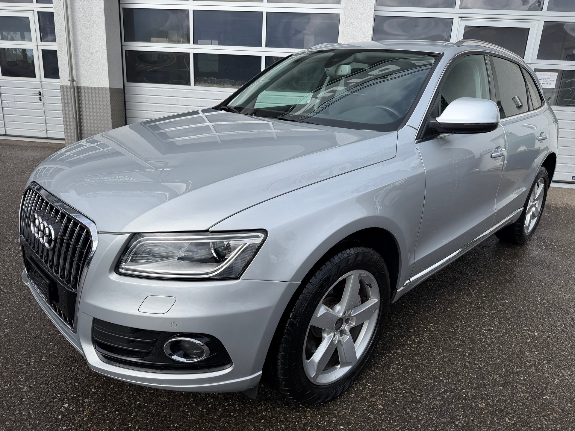 AUDI Q5 3.0 TDI quattro S-tronic