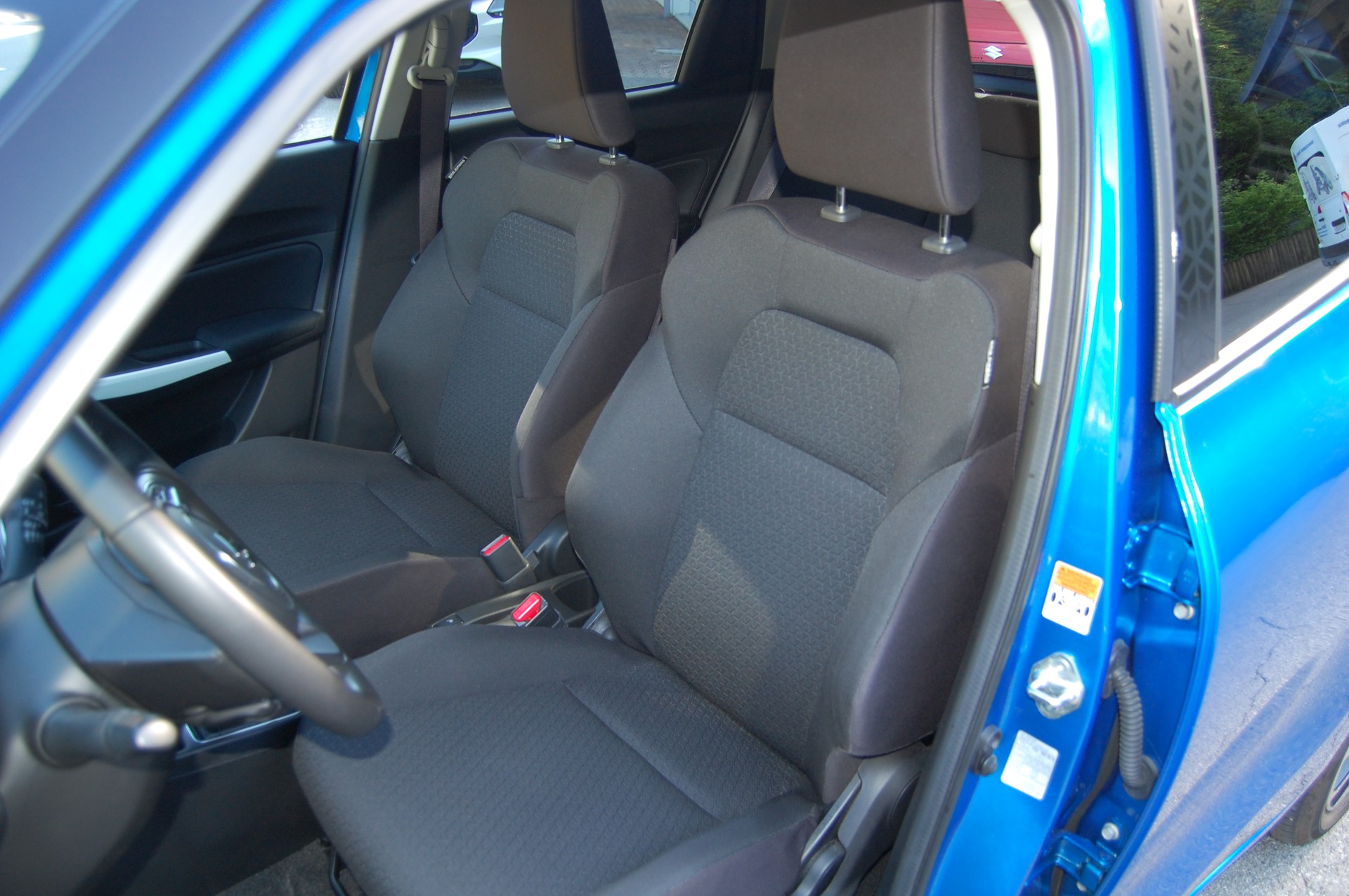 SUZUKI Swift 1.2i Piz Sulai Top Hybrid Allgrip 4x4-image-14