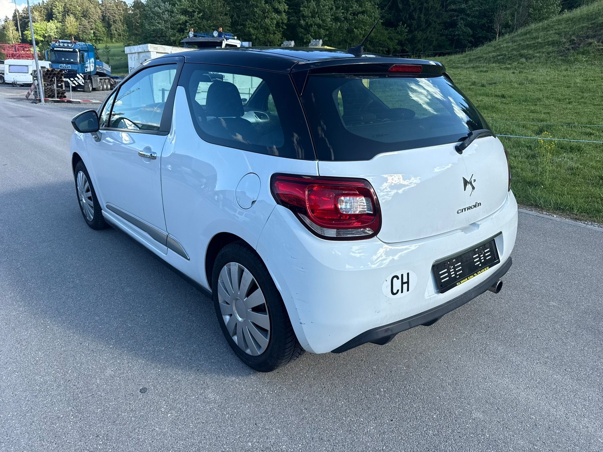 DS AUTOMOBILES DS3 1.2 VTi Chic-image-6