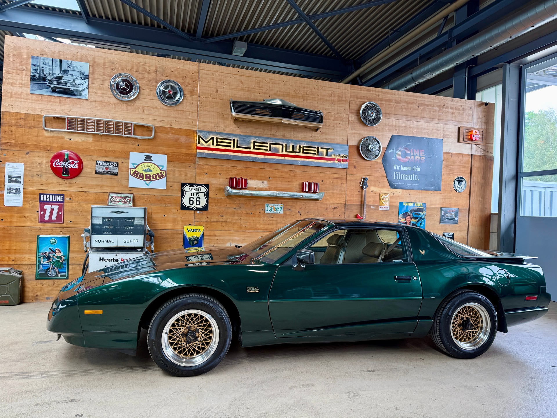 PONTIAC Firebird 5.0 V8 Trans Am GTA-image-4
