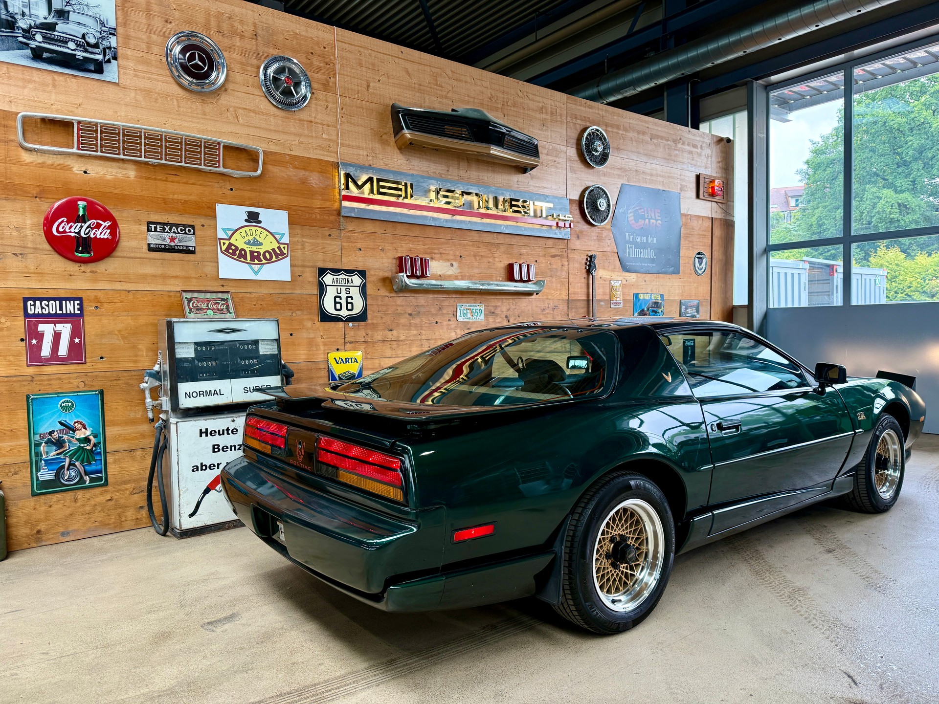 PONTIAC Firebird 5.0 V8 Trans Am GTA-image-13