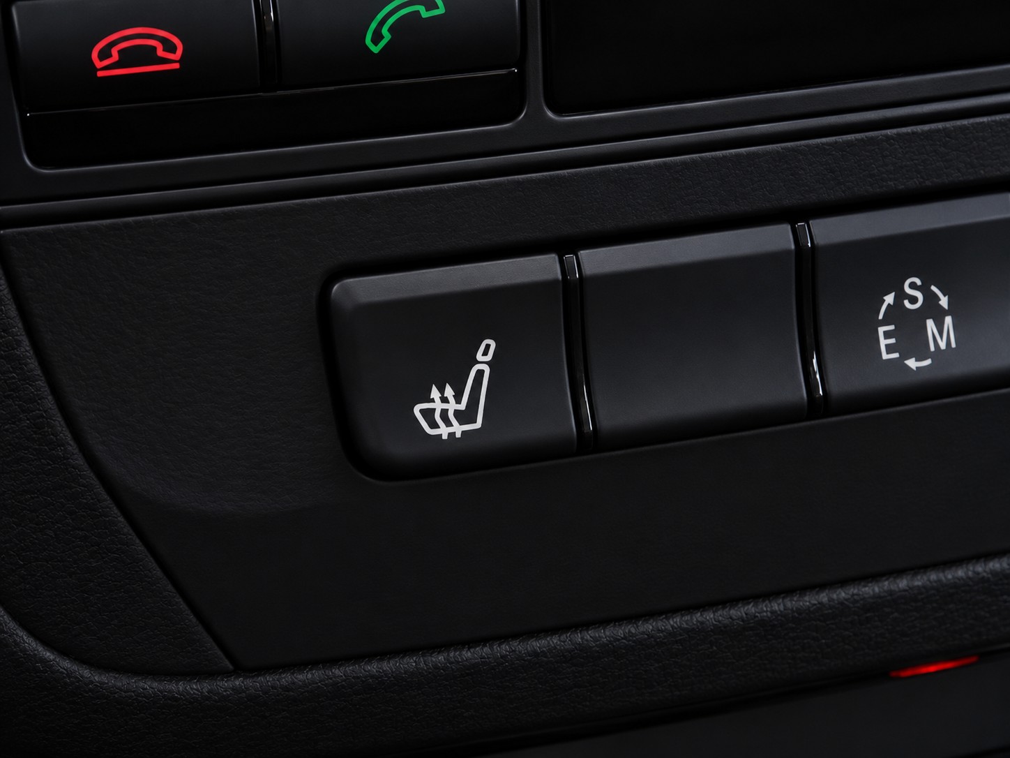 MERCEDES-BENZ B 180 7G-DCT-image-8