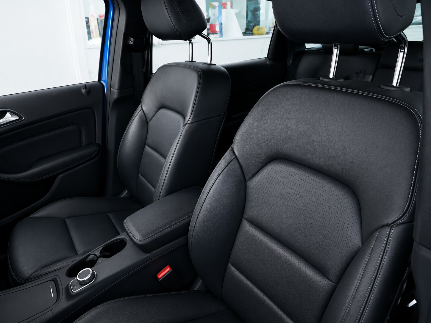 MERCEDES-BENZ B 180 7G-DCT-image-3