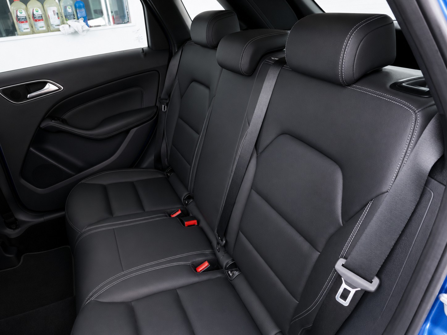 MERCEDES-BENZ B 180 7G-DCT-image-4