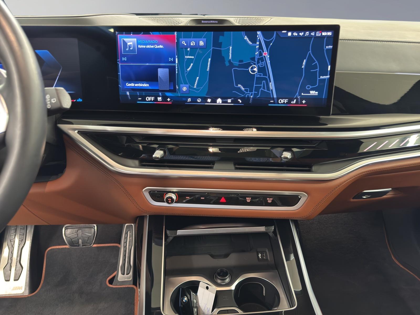 BMW X7 M60i-image-18