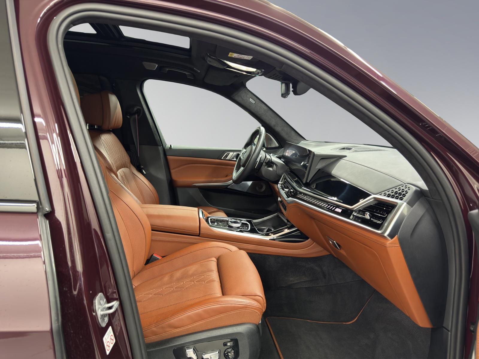 BMW X7 M60i-image-14
