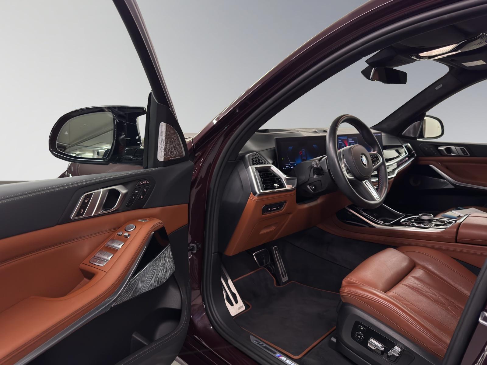 BMW X7 M60i-image-11