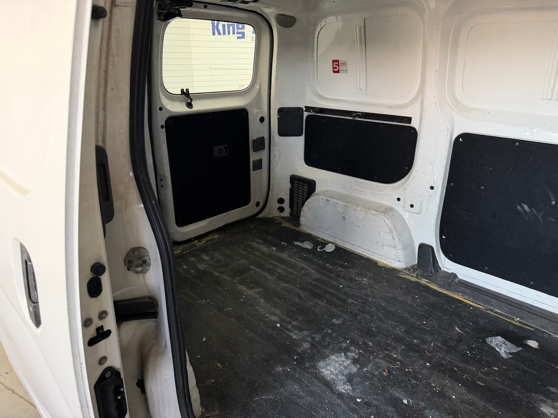 NISSAN NV200 1.5 dCi 90 Comfort Euro 6 | Zahnriemen ers. | Klima | Navi | RF-Kamera-image-8