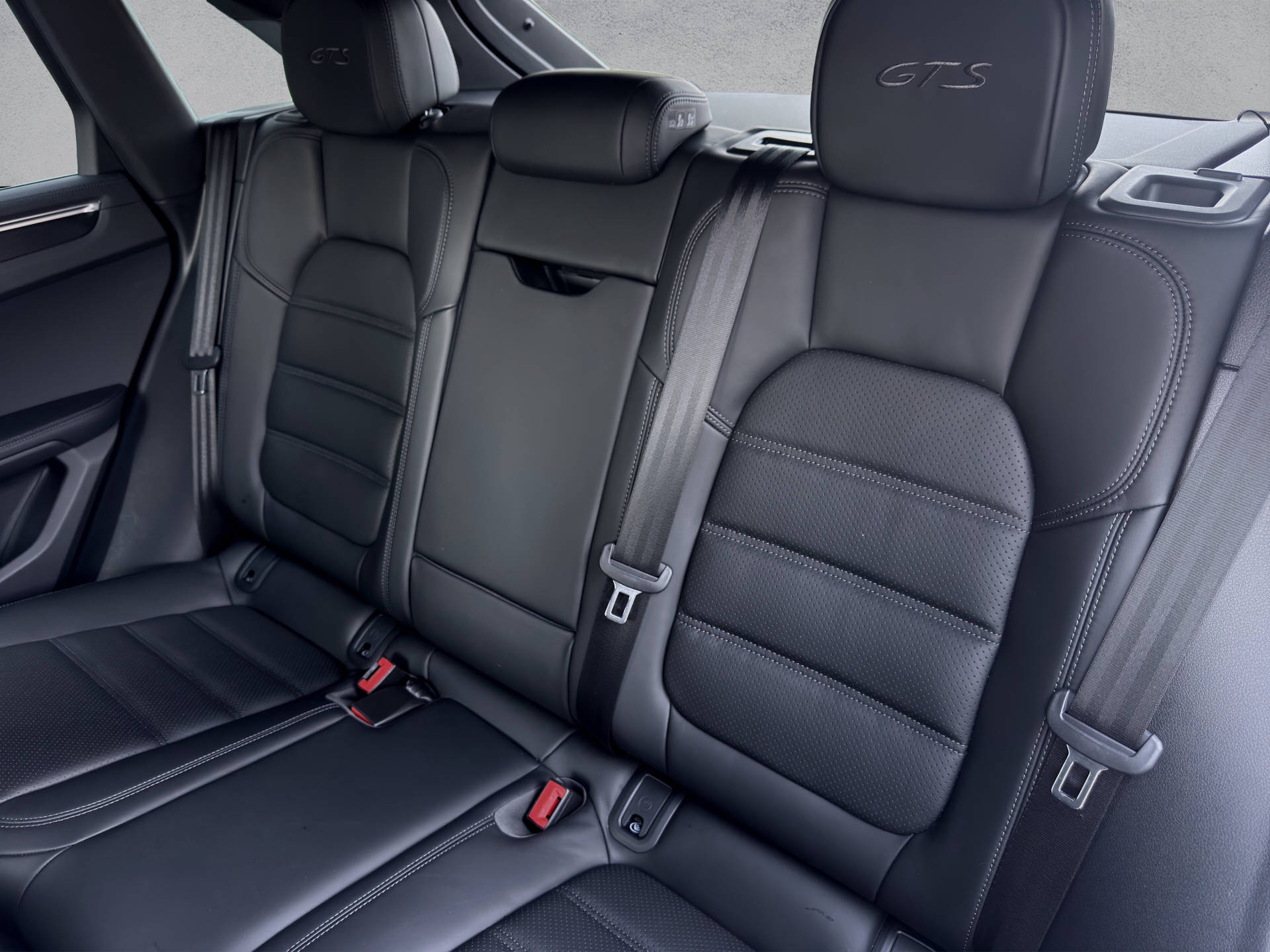 PORSCHE Macan GTS-image-13