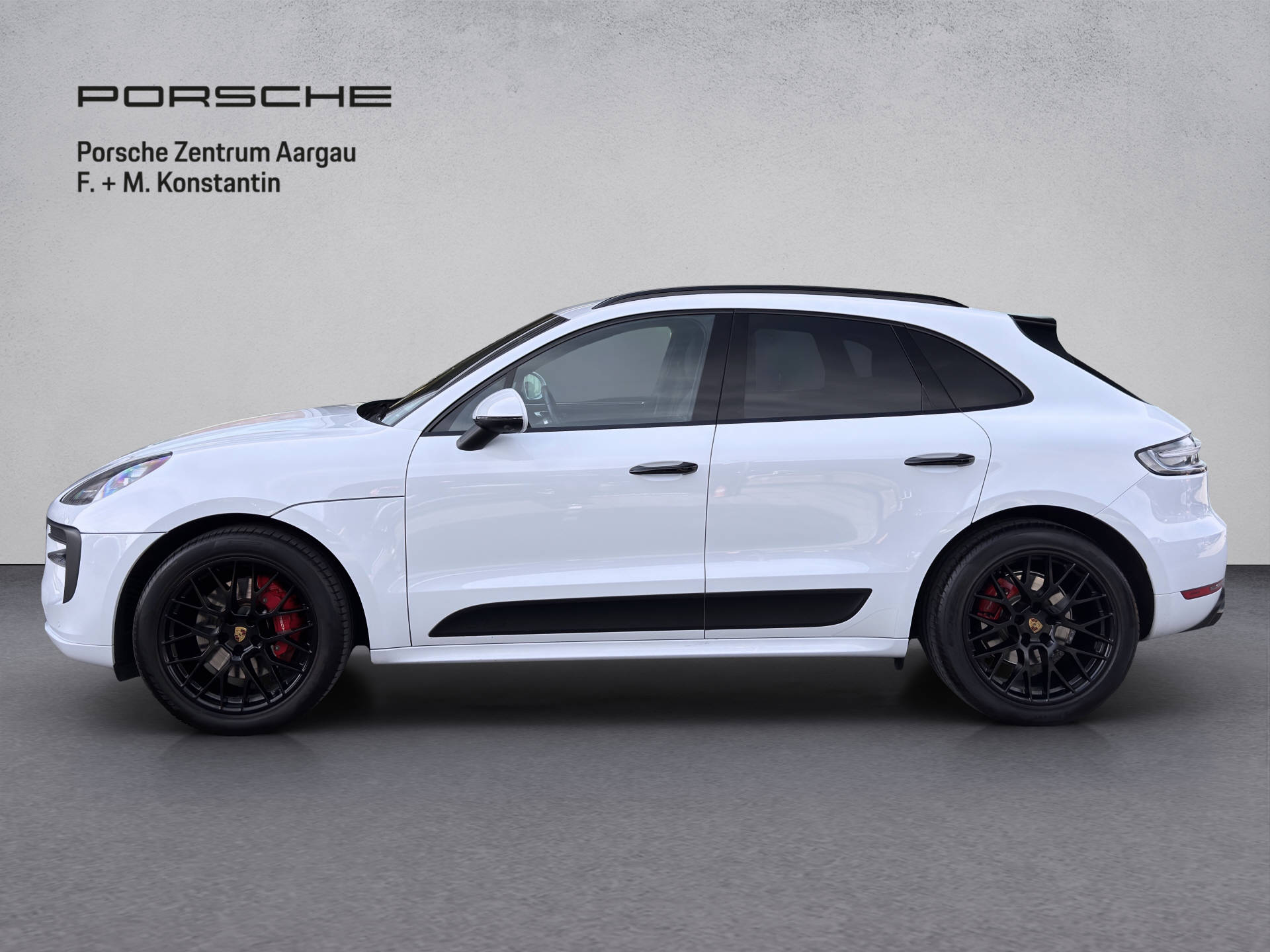 PORSCHE Macan GTS-image-2