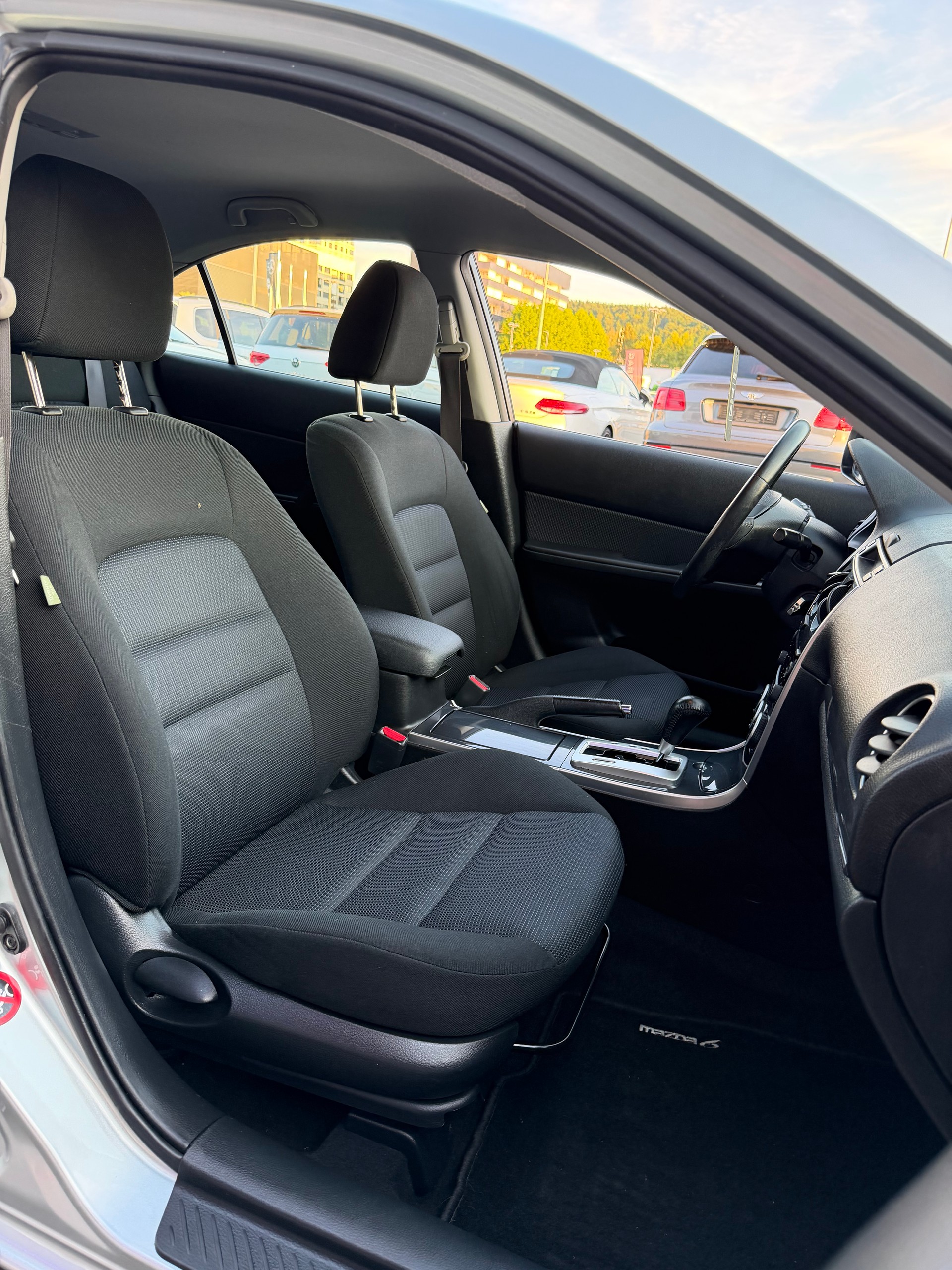MAZDA 6 2.0 16V Exclusive-image-16