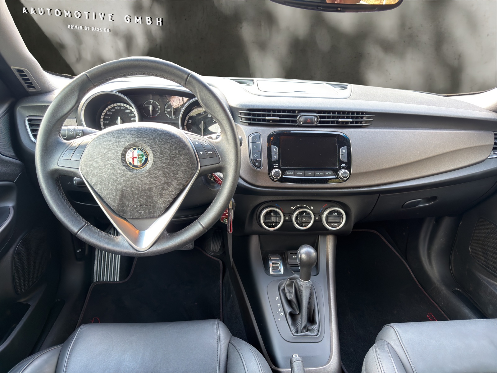 ALFA ROMEO Giulietta 1.4 MultiAir Exclusive TCT-image-12